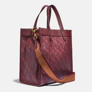 NWT, Coach Field Tote With Horse And Carriage Print